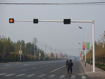 Κίνα Σήμα κυκλοφορίας οδοστρωμάτων Πολωνός, γαλβανισμένος Driveway χάλυβας Πολωνός 11M ύψος 4M πλάτος προμηθευτής