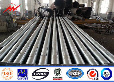 69KV 11m σωληνοειδής φωτεινός σηματοδότης Πολωνός ακρών του δρόμου με το έμβλημα διαφημίσεων