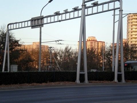 Χάλυβας IP65 6m φωτεινός σηματοδότης Πολωνός, γαλβανισμένος φωτισμός οδών Πολωνός